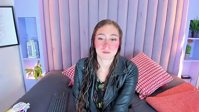 MyApril   online show from November 17, 11:44 am