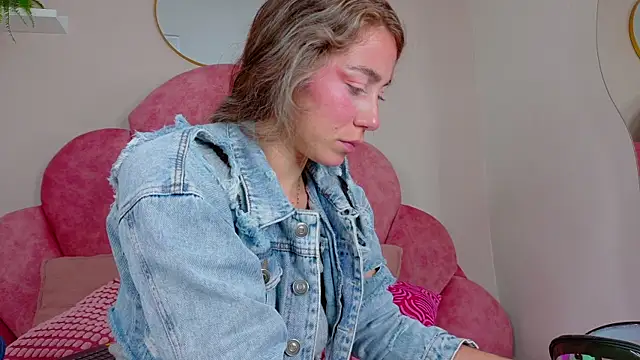 MyApril   online show from January 10, 11:48 am