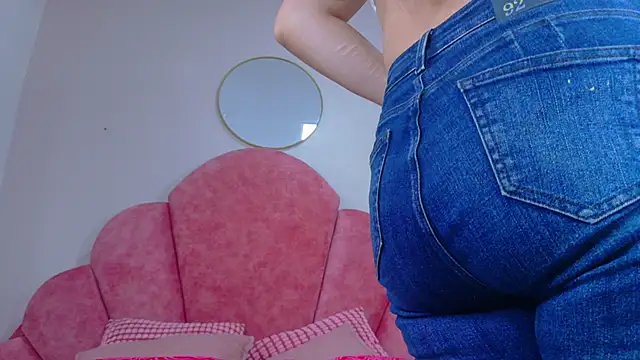 MyApril   online show from October 28, 12:22 pm