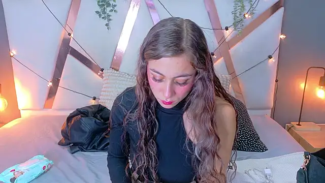 MyApril   online show from March 26, 1:13 pm