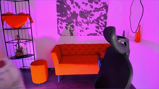 IndigoFae online show from December 4, 12:51 pm