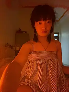 Tramy xx online show from July 7, 1:25 pm