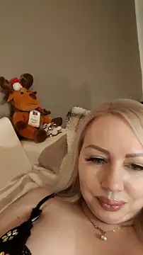 MarinaMargo online show from December 3, 10:01 pm