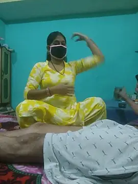 Cute-Charvii online show from November 17, 5:52 am