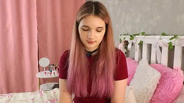 vivyboo111 online show from April 5, 9:36 pm