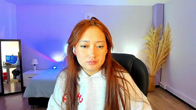 Samara Hilton 2 online show from September 24, 7:57 pm