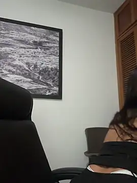 Julieta Duque online show from June 24, 4:22 am