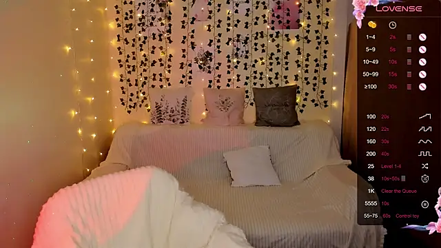 LinaBlossom  online show from November 23, 8:49 am