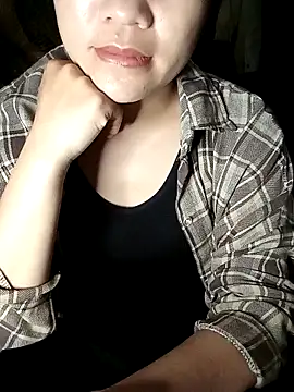 Norah-h online show from April 20, 1:30 am