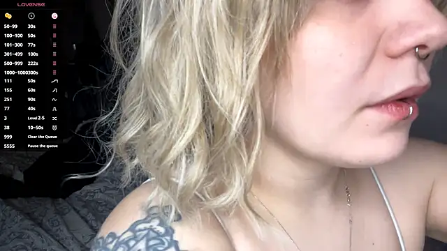 SabrinaFolts online show from December 4, 7:47 pm