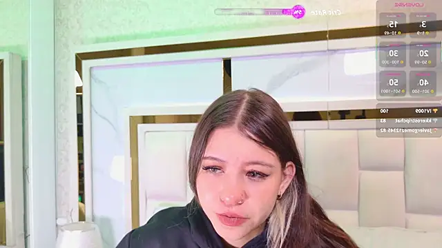 samanthaa sm online show from January 13, 11:47 am