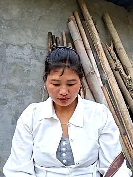 diamond-- online show from April 17, 12:57 am