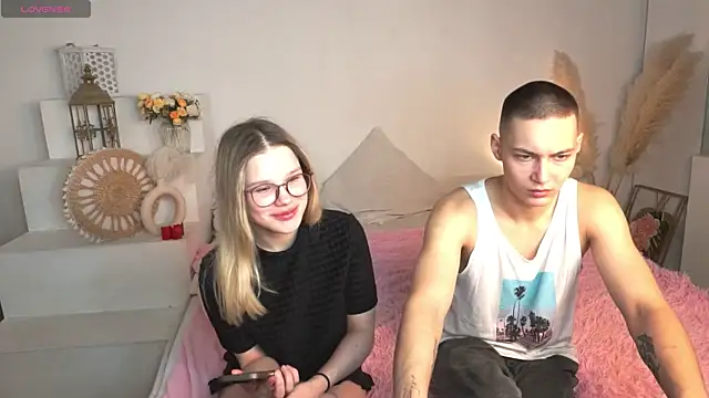 LisaRiza online show from October 23, 10:32 am