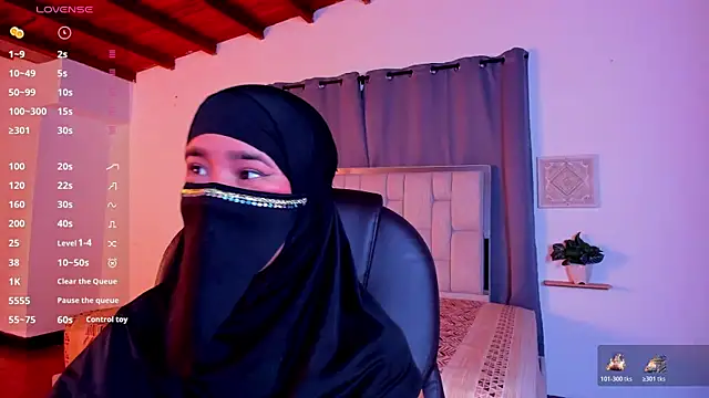 kalila latif online show from December 15, 3:01 am