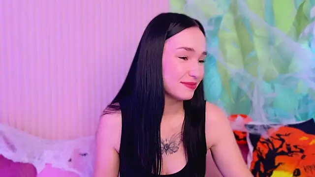 Snapshot of Amanda_Choi chatting on October 24, 5:25 am Amanda Choi online show from October 24, 5:25 am