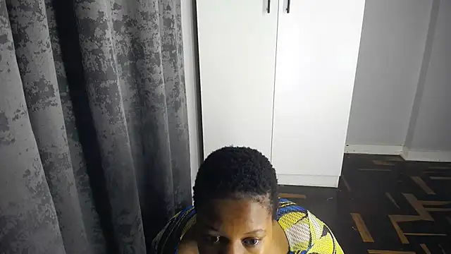 Juiceybileh online show from November 6, 8:26 pm