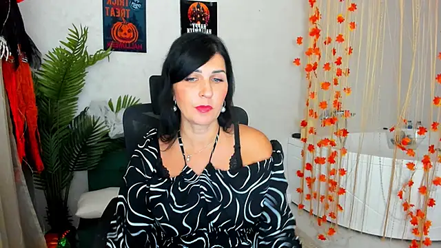 Moon Veloure1 online show from October 31, 3:52 am