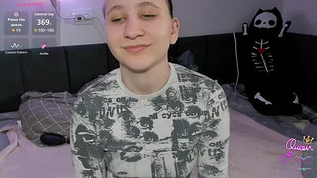 ChristinaFivePlus online show from March 31, 10:26 am