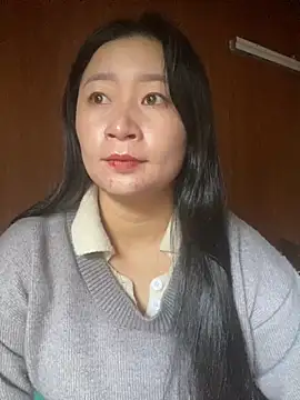 Snapshot of violet-00 chatting on October 17, 12:14 am violet-00 online show from October 17, 12:14 am
