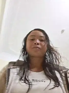 xuxulovezz online show from December 20, 11:25 am