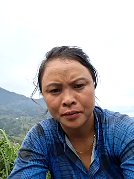 xuxulovezz online show from November 7, 8:42 am