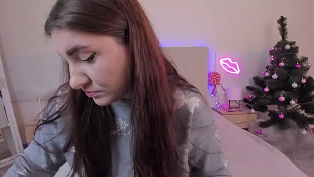 TrishaDarks online show from December 20, 6:50 am