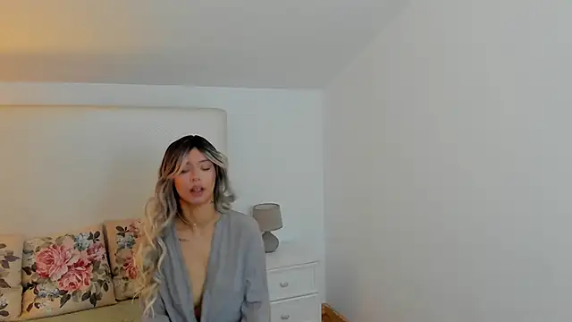 MeganSin  online show from April 7, 7:16 pm