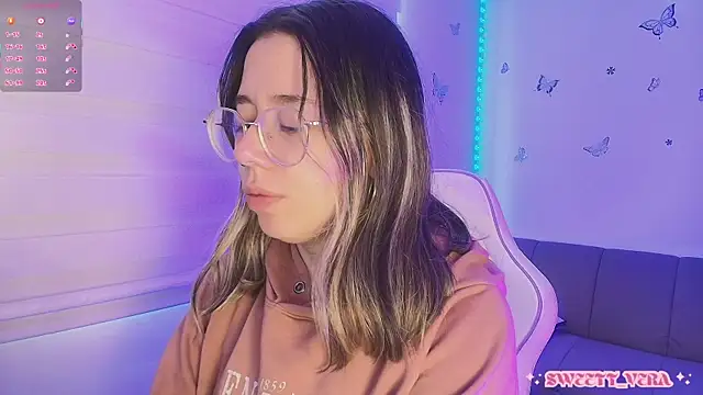 sweettvera online show from April 1, 1:41 pm