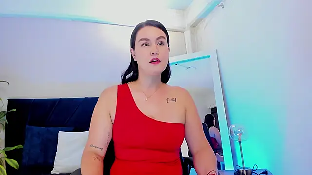 Iris Parkerr online show from November 26, 11:55 am