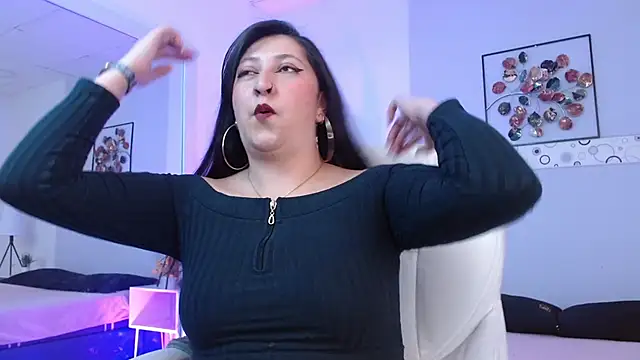 Snapshot of Kata_Rosse chatting on October 4, 3:45 am Kata Rosse online show from October 4, 3:45 am