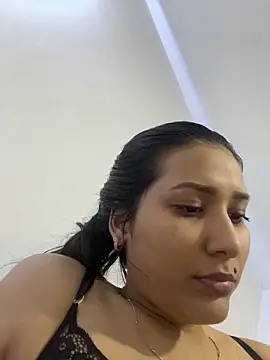 IsabellaJoness  online show from March 22, 10:10 am