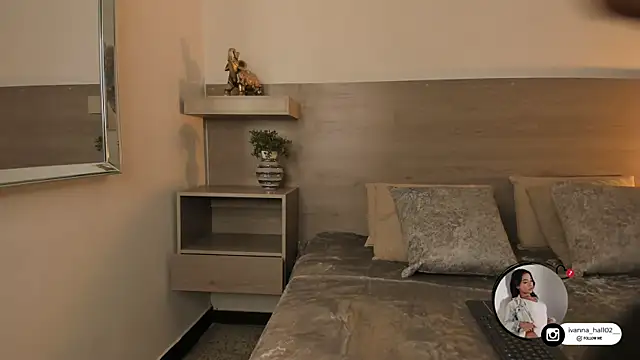 Ivana Hall online show from November 26, 7:59 pm