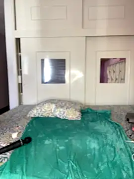 PrettyLia online show from December 13, 8:26 pm