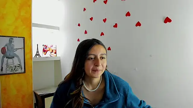 lala clark online show from March 4, 9:10 pm