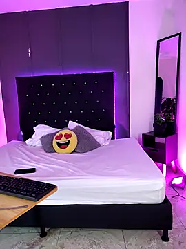 Kataaleya  12 online show from October 4, 4:18 am