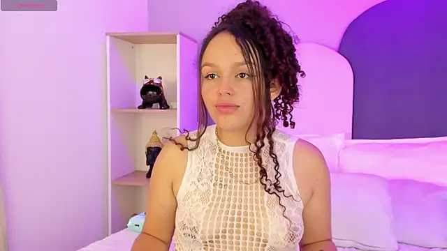 CamilaGomez149 online show from November 16, 10:43 pm