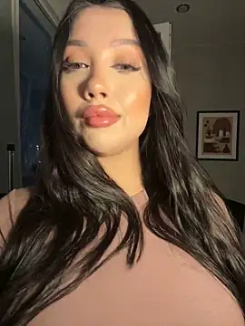 kiss Lissa online show from November 30, 3:05 pm