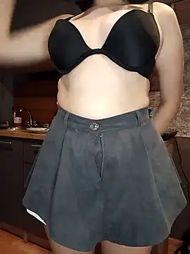 kisette online show from October 9, 5:17 pm