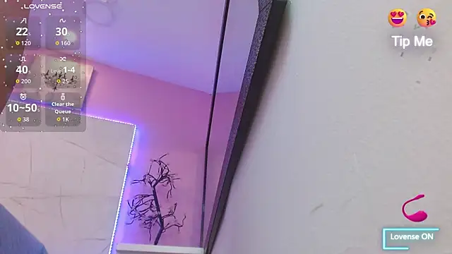 GABRIELLFOSTER online show from October 10, 1:16 pm