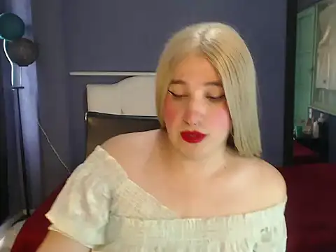 Snapshot of Trinitty_fier chatting on October 8, 4:55 pm Trinitty fier online show from October 8, 4:55 pm