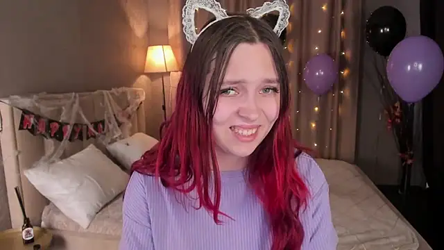 Monica  Queen online show from October 27, 5:58 am