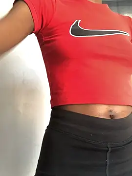 Caramel102004 online show from February 20, 8:27 am