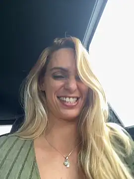 ericafontesx online show from October 22, 12:43 pm