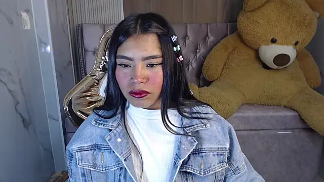 Celeste2 b online show from October 22, 1:05 pm
