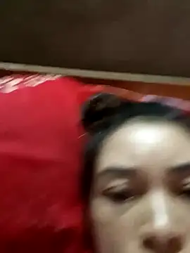 Snapshot of Phiny_xx chatting on October 16, 6:49 am Phiny xx online show from October 16, 6:49 am