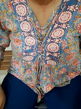 Minakshi 677 online show from November 9, 5:09 pm