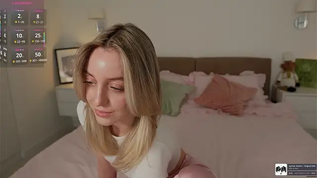 SophieBelll online show from February 10, 11:35 am