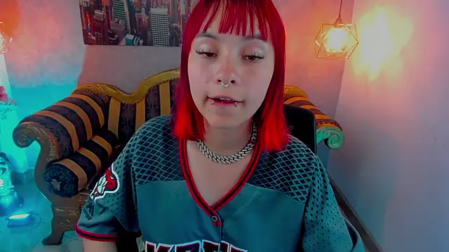 Megane whitte online show from December 18, 3:00 am