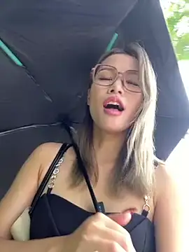 sharony x online show from July 10, 2:01 am