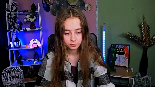 rebecca smile online show from November 14, 1:22 pm